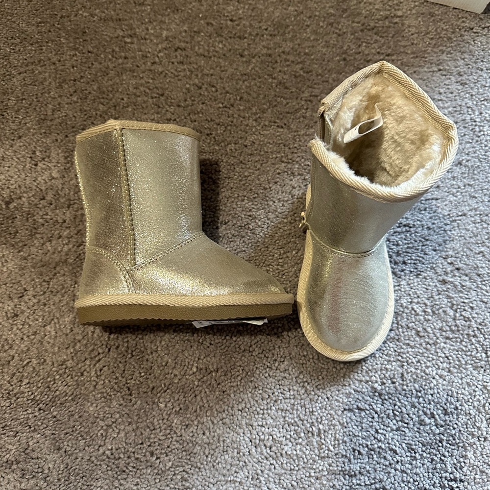Toddler girls boots size 6